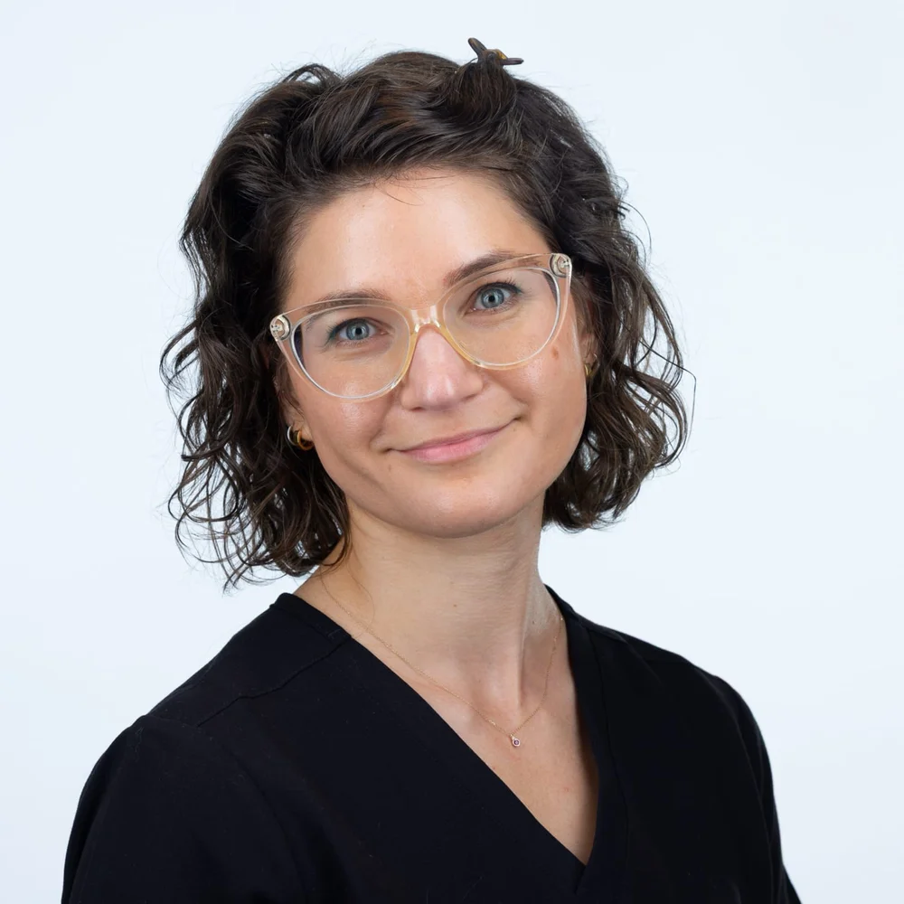 Emese Bedrosian